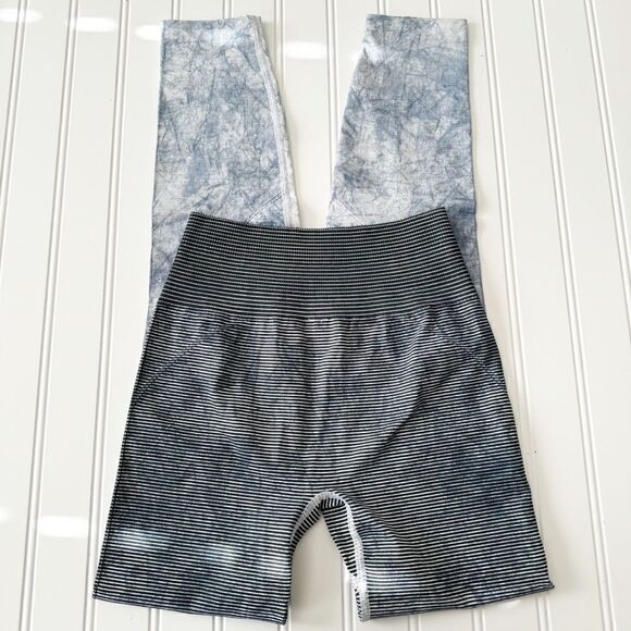 Lululemon Ebb to Train Tight - Size 0 - Picture 1 of 4